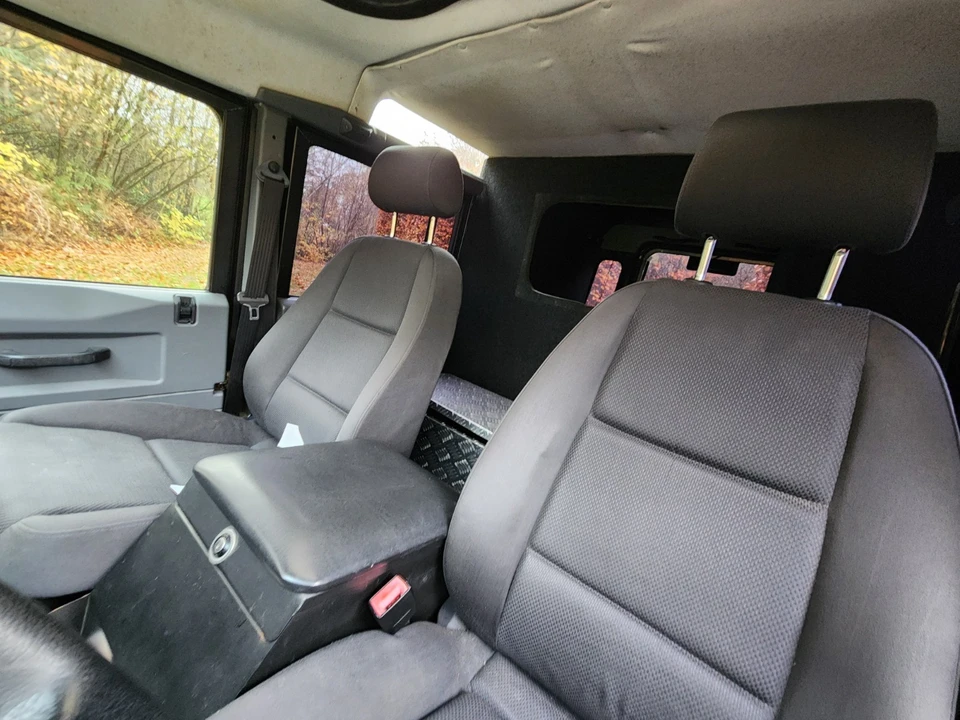 1999 Land Rover Defender 110 - Image 4 of 21