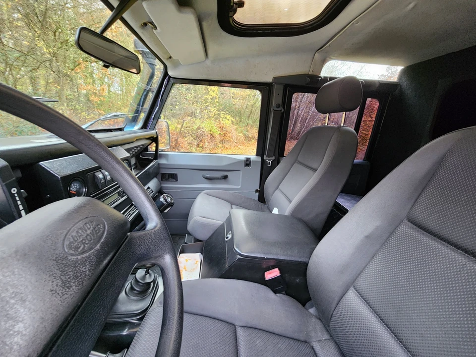 1999 Land Rover Defender 110 - Image 19 of 21