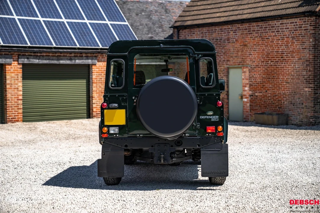 1999 Land Rover Defender - Image 8 of 21