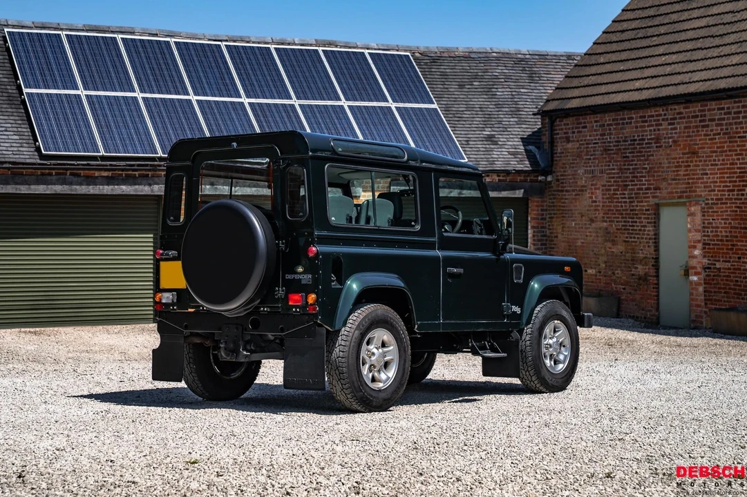 1999 Land Rover Defender - Image 9 of 21