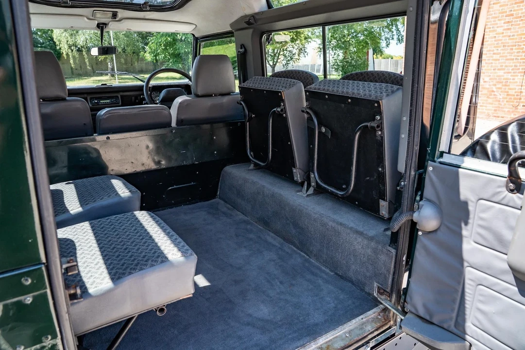 1999 Land Rover Defender - Image 16 of 21
