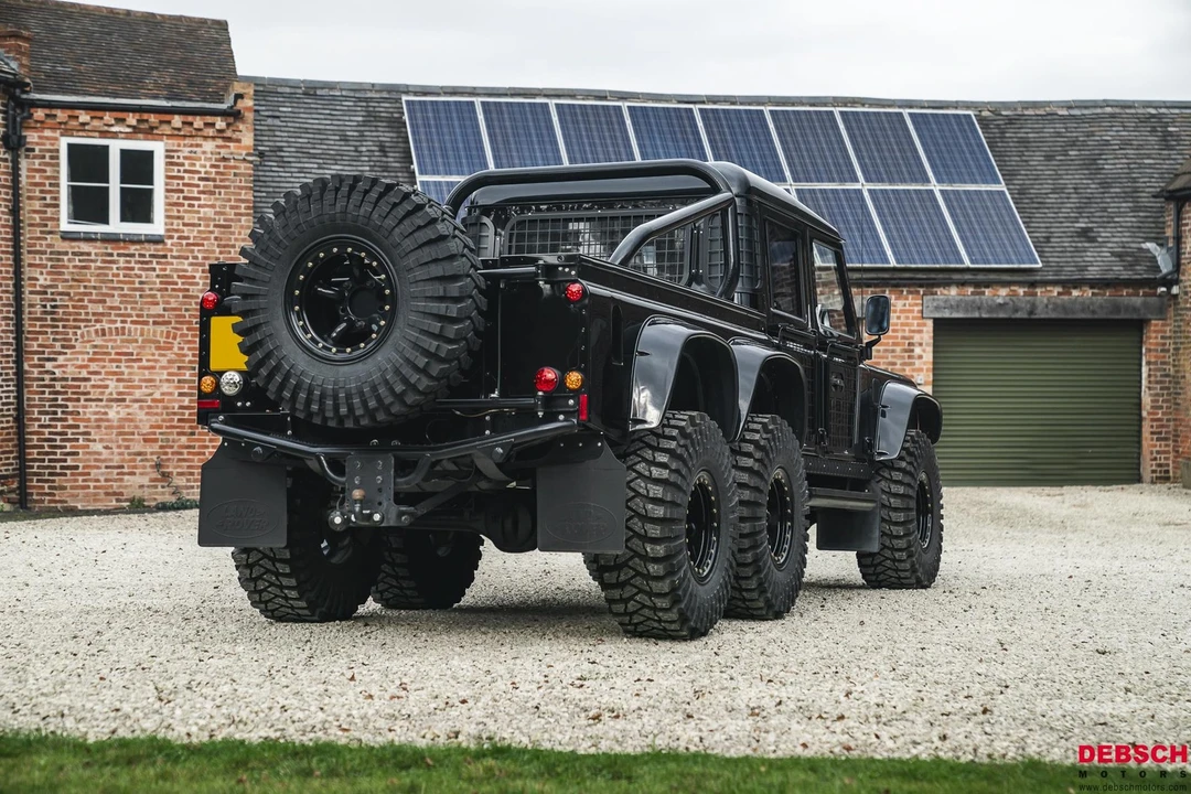 1999 Land Rover Defender 110 - Image 5 of 31