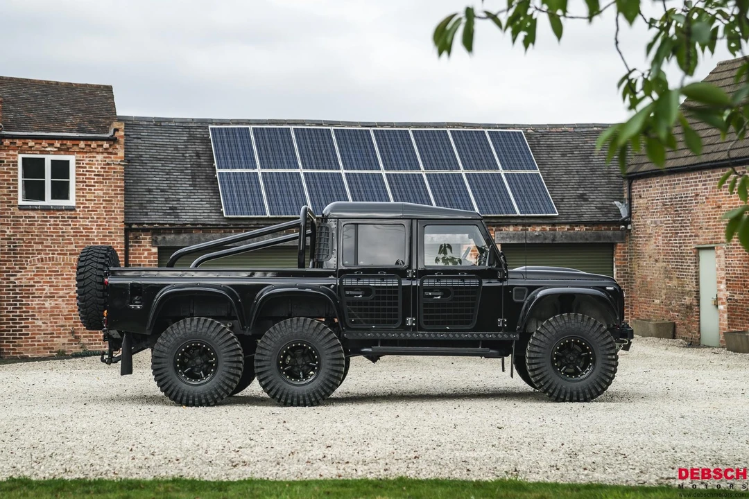 1999 Land Rover Defender 110 - Image 3 of 31