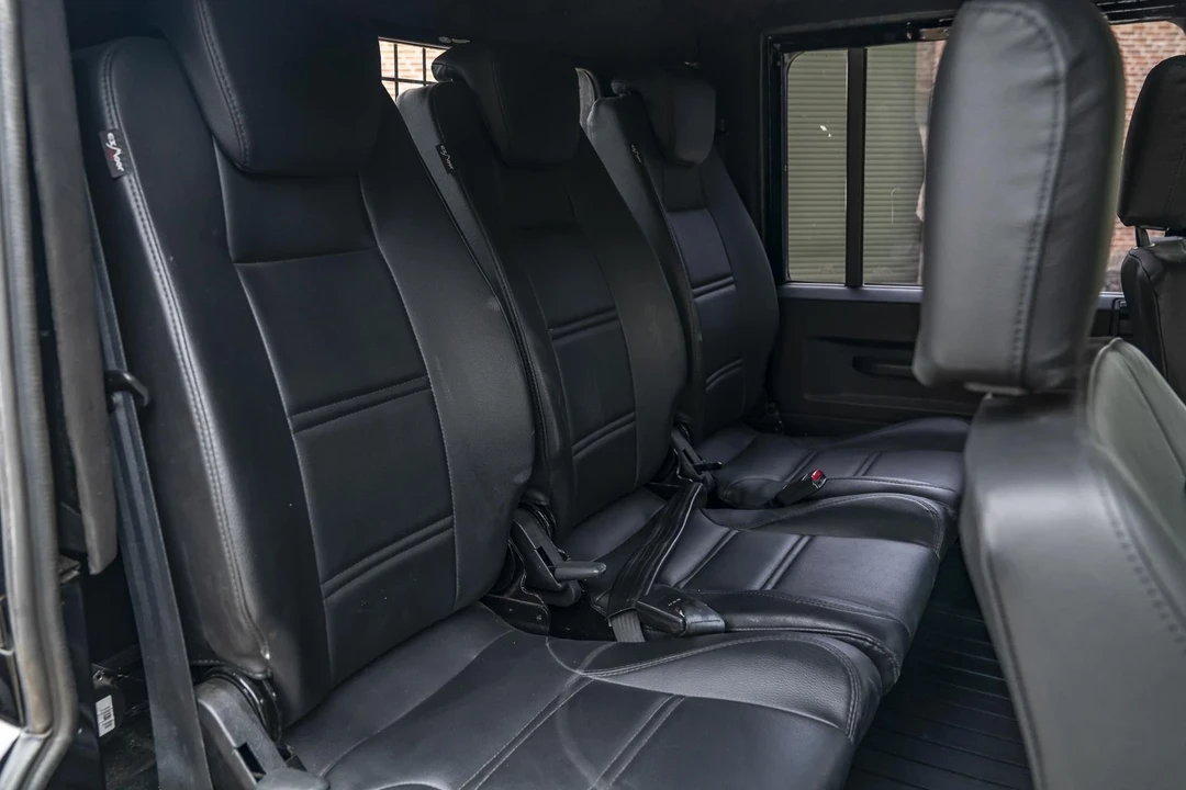 1999 Land Rover Defender 110 - Image 14 of 21