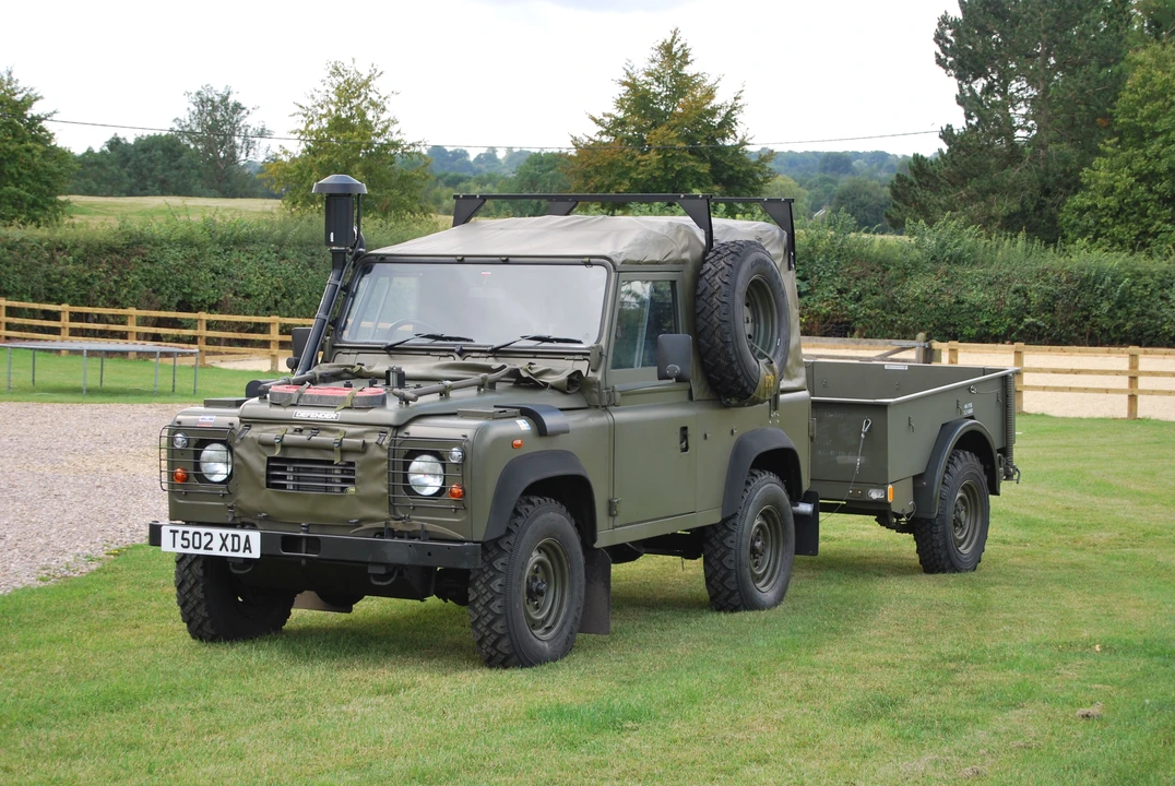 1999 Land Rover Defender 110 - Image 4 of 16