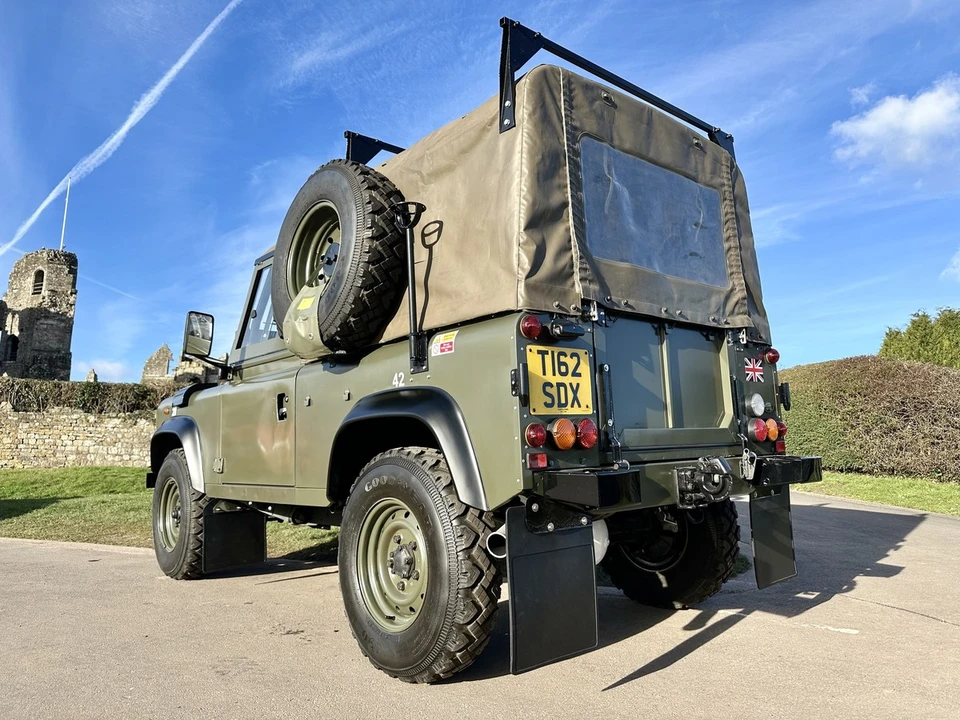1999 Land Rover Defender - Image 10 of 30
