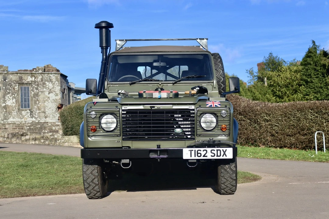 1999 Land Rover Defender - Image 9 of 30