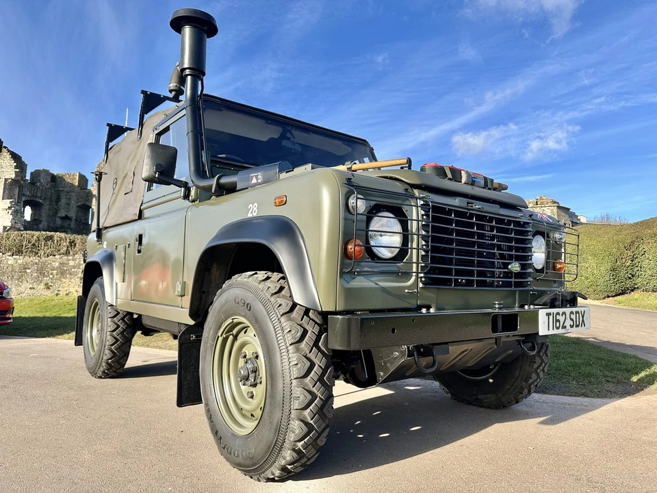 1999 Land Rover Defender - Image 5 of 30