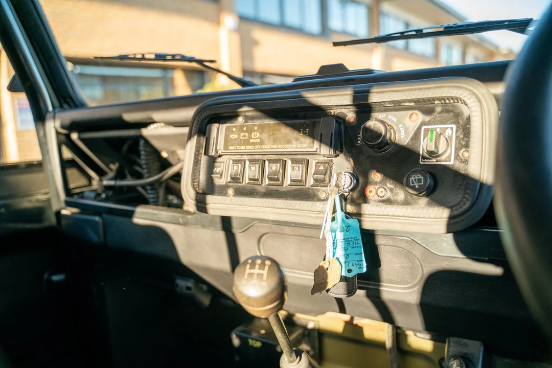 1999 Land Rover Defender - Image 21 of 30