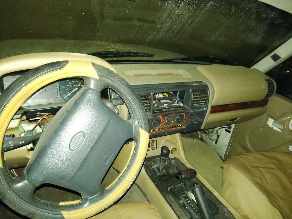 1999 Land Rover Discovery 2nd Gen - Image 7 of 18