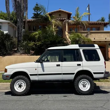 1999 Land Rover Discovery SE Sport Utility 4D