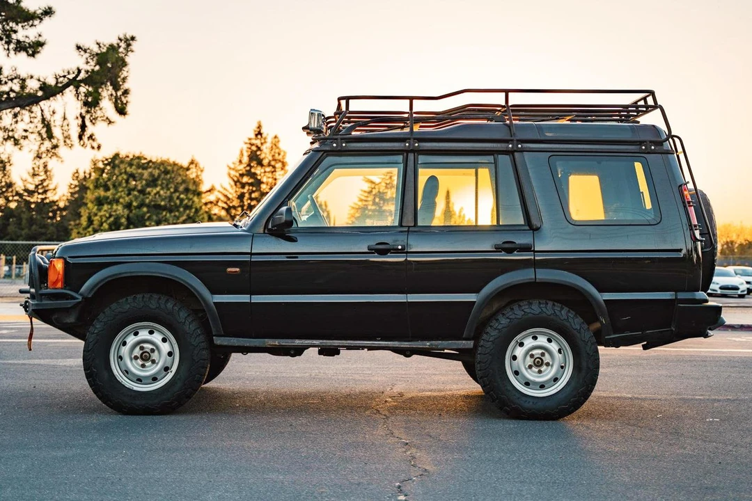 1999 Land Rover Discovery 2nd Gen - Image 2 of 31