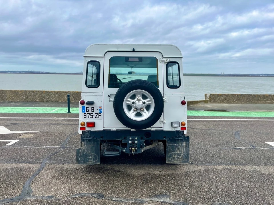1999 Land Rover Defender 90 - Image 13 of 30
