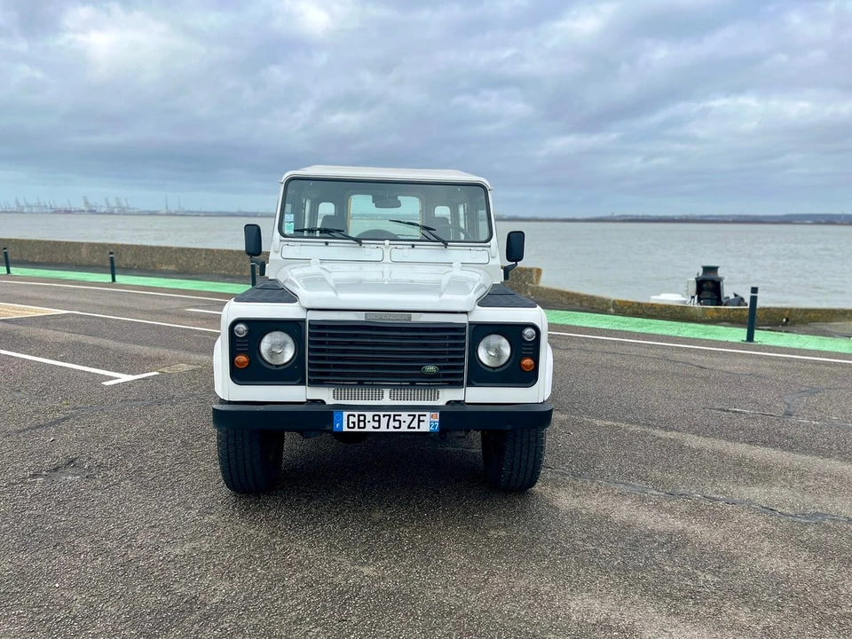 1999 Land Rover Defender 90 - Image 4 of 30