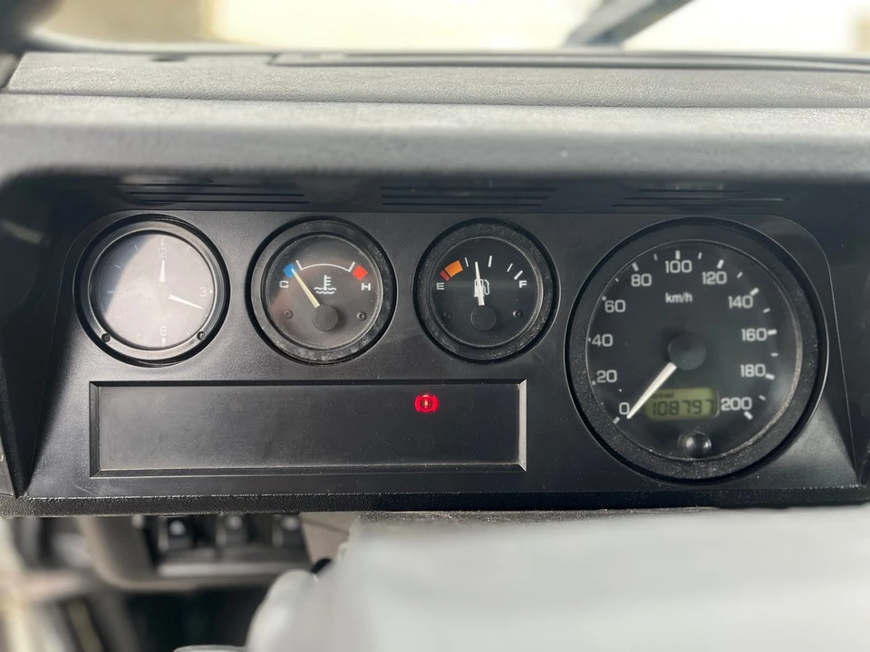 1999 Land Rover Defender 90 - Image 21 of 30