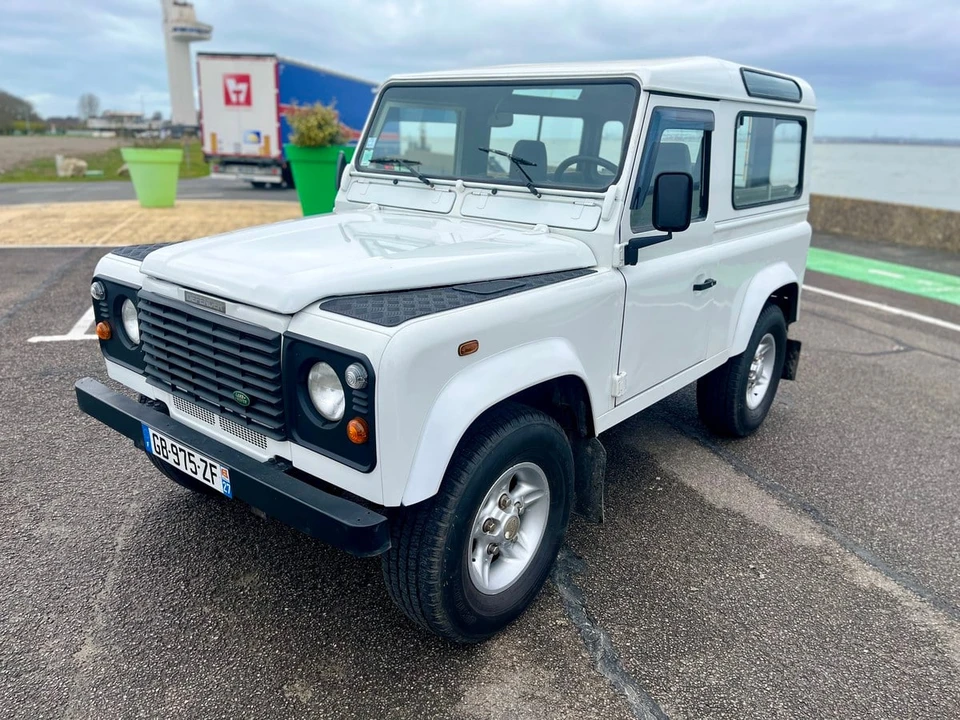 1999 Land Rover Defender 90 - Image 6 of 30