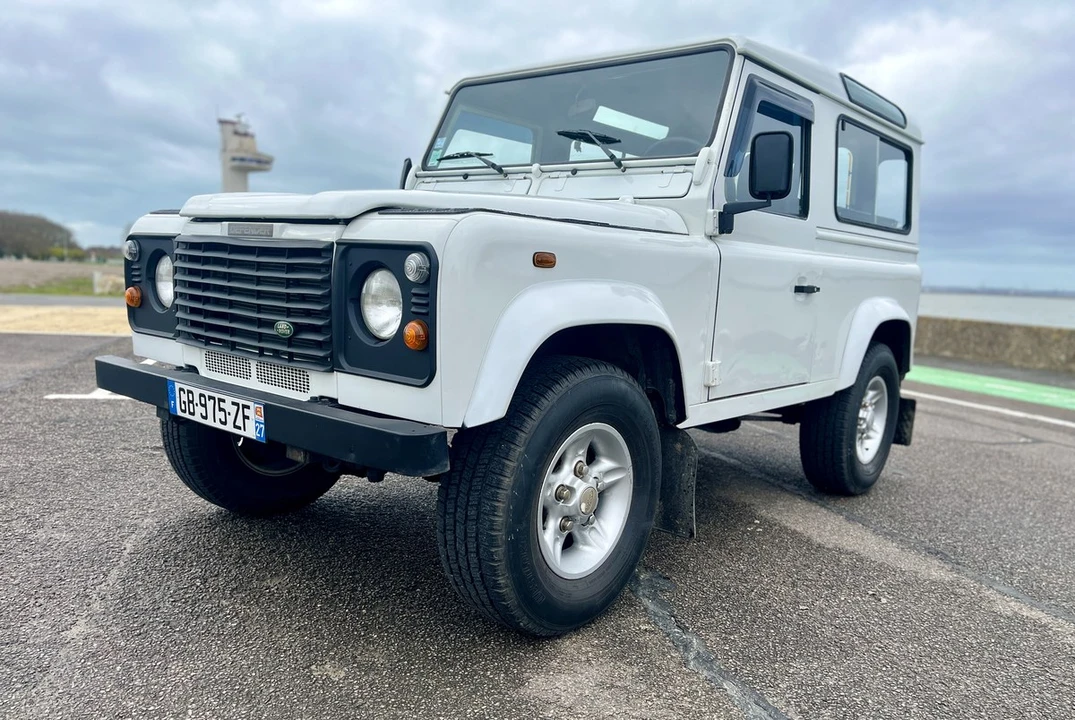 1999 Land Rover Defender 90 - Image 7 of 30