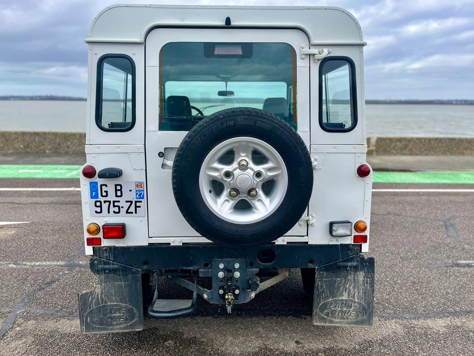 1999 Land Rover Defender 90 - Image 14 of 30