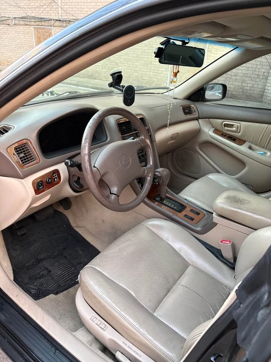 1999 Lexus ES 3rd Gen - Image 5 of 7