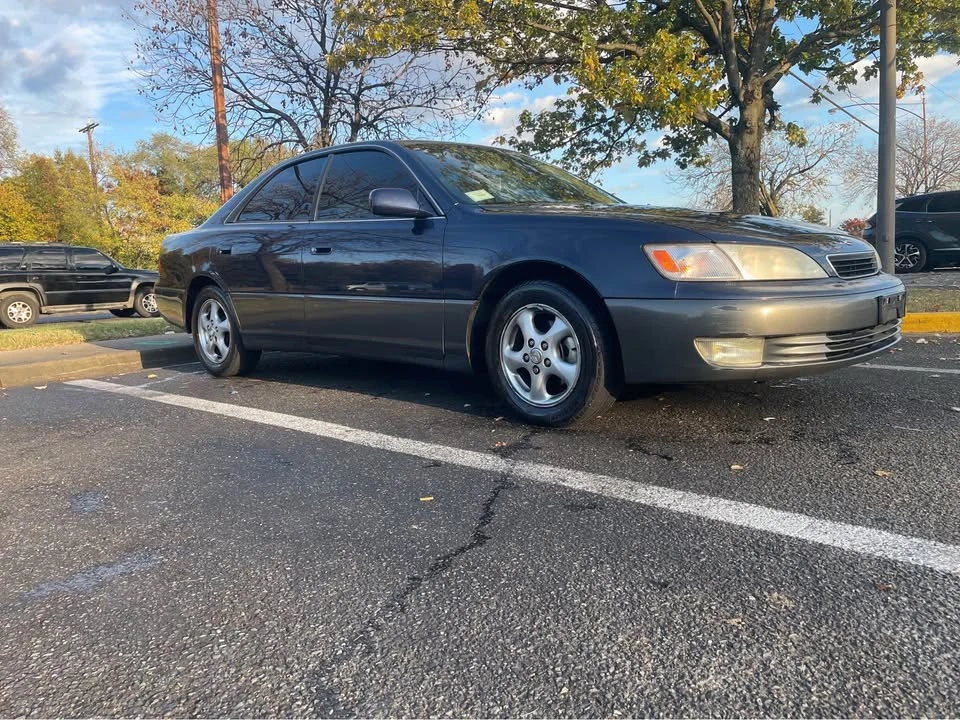 1999 Lexus ES 2nd Gen - Image 3 of 9