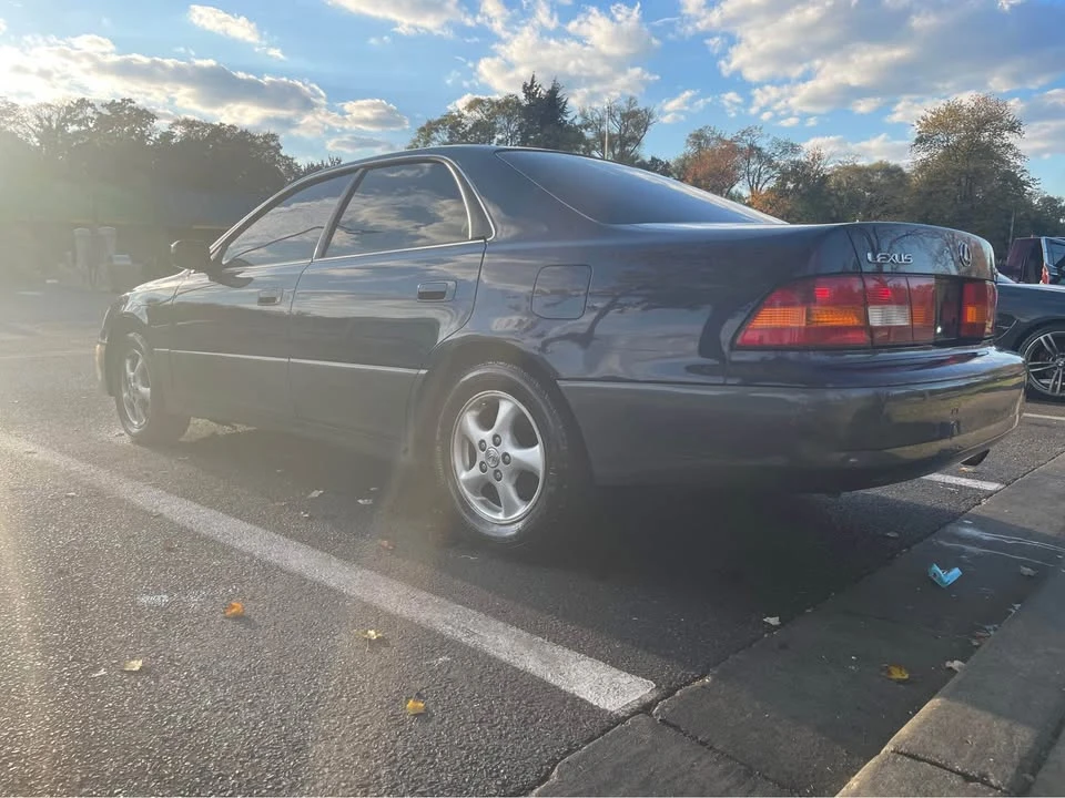 1999 Lexus ES 2nd Gen - Image 6 of 9