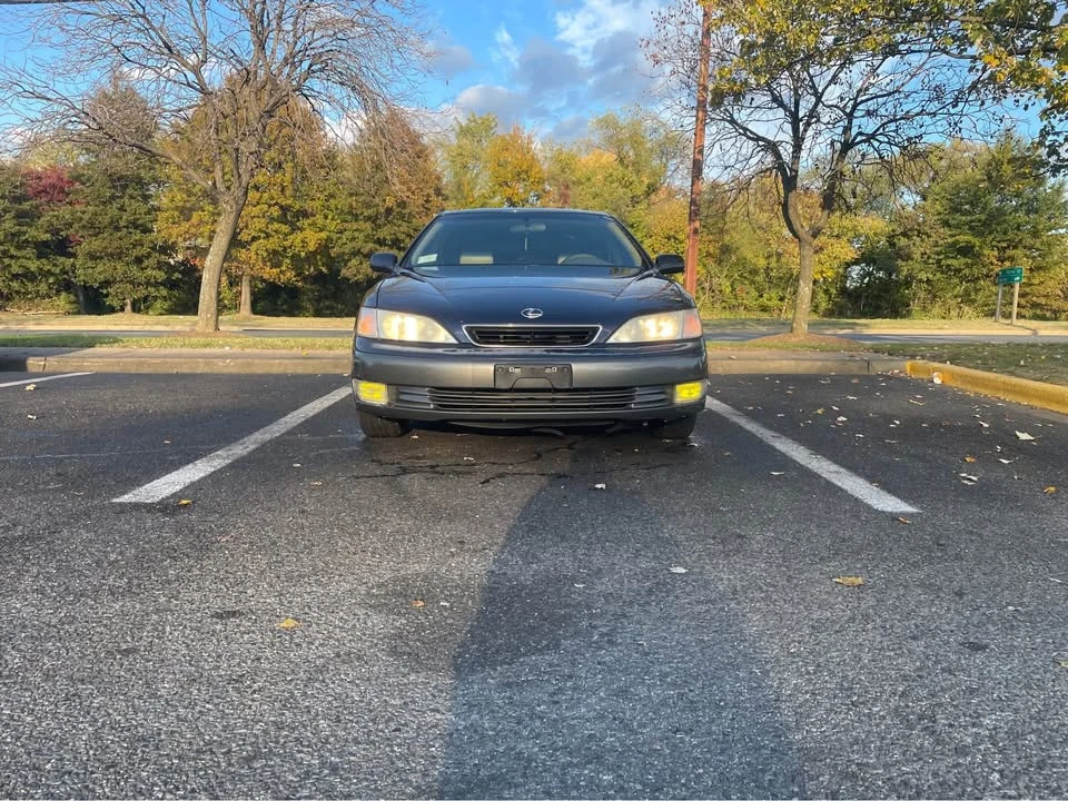 1999 Lexus ES 2nd Gen - Image 4 of 9