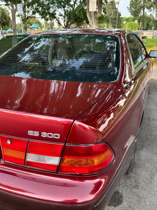1999 Lexus ES 3rd Gen - Image 8 of 22