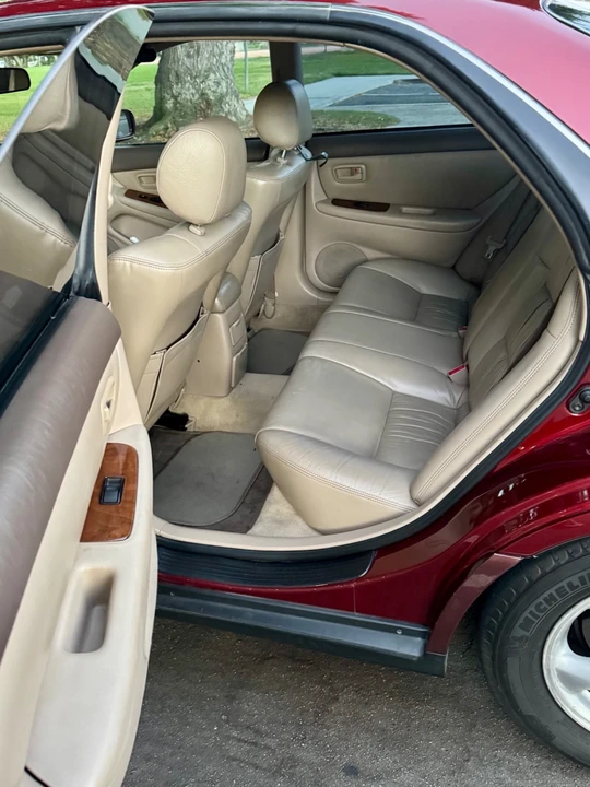 1999 Lexus ES 3rd Gen - Image 9 of 22