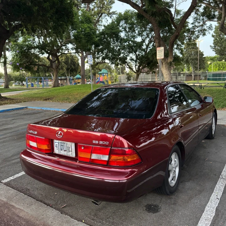 1999 Lexus ES 3rd Gen - Image 15 of 22