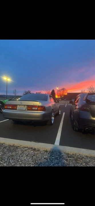 1999 Lexus ES 3rd Gen - Image 2 of 4