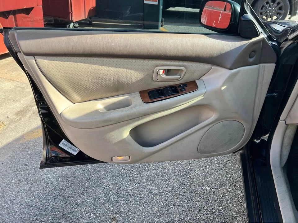 1999 Lexus ES 3rd Gen - Image 13 of 19
