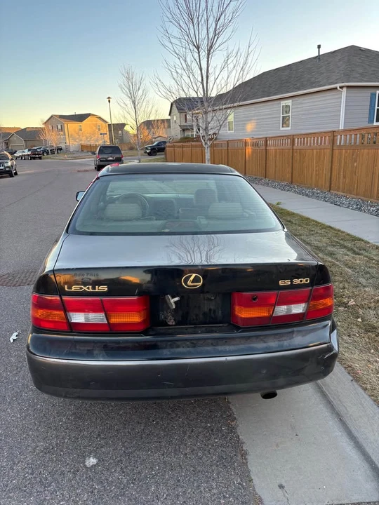 1999 Lexus ES 3rd Gen - Image 5 of 8