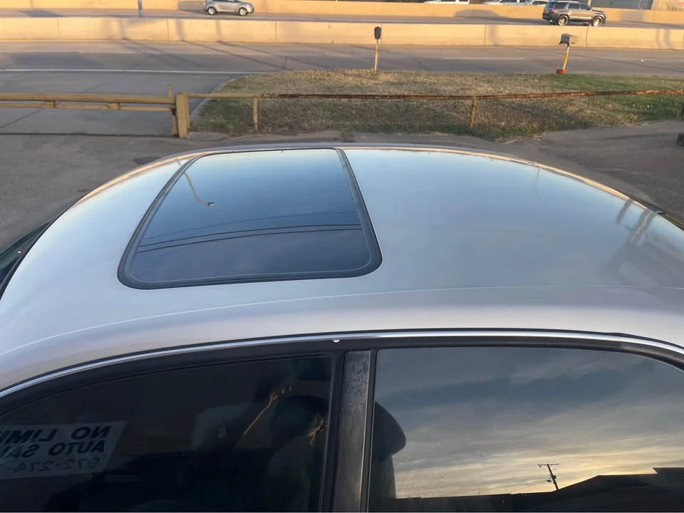 1999 Lexus ES 2nd Gen - Image 12 of 16