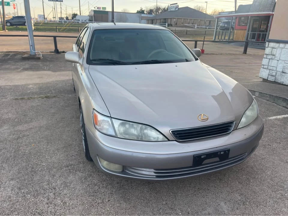 1999 Lexus ES 2nd Gen - Image 3 of 16