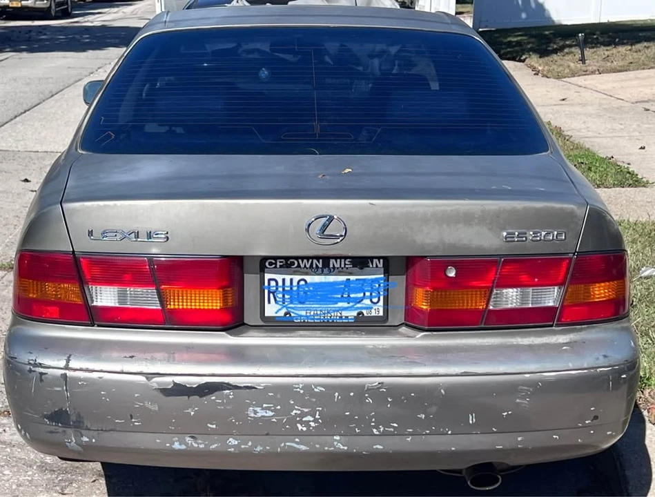 1999 Lexus ES 3rd Gen - Image 4 of 5