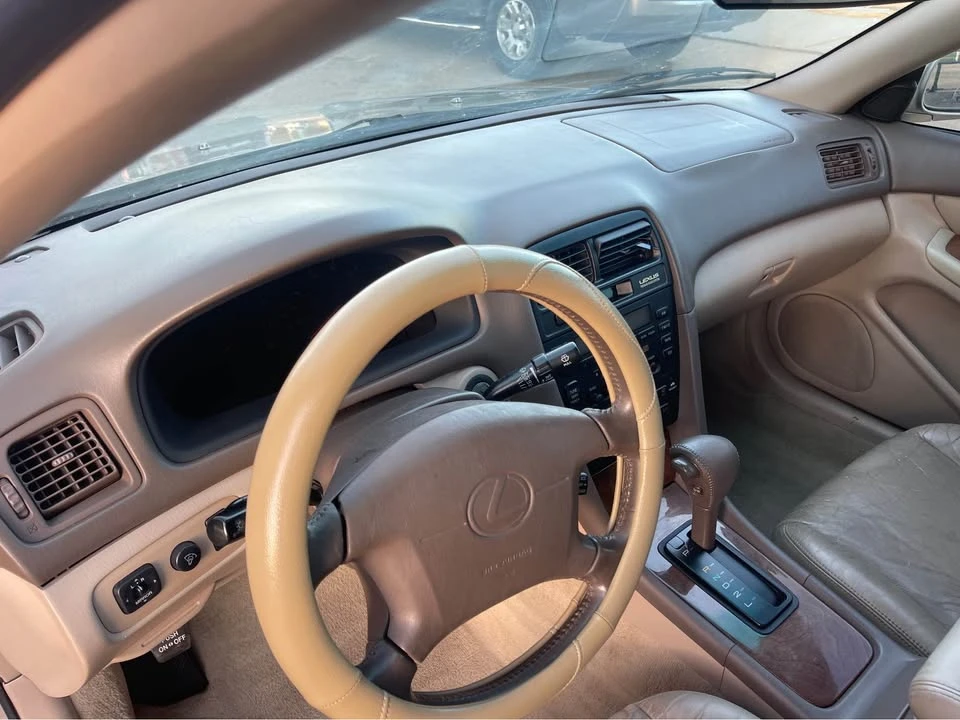 1999 Lexus ES 2nd Gen - Image 5 of 16