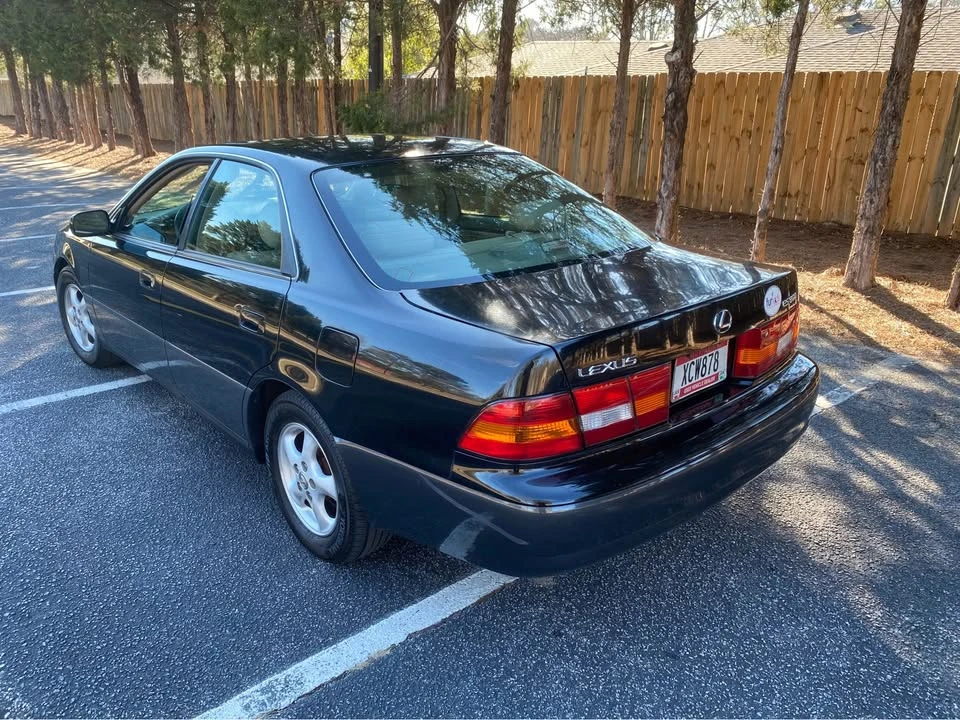 1999 Lexus ES 3rd Gen - Image 4 of 7