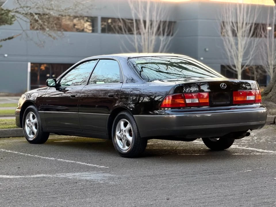 1999 Lexus ES 3rd Gen - Image 7 of 13