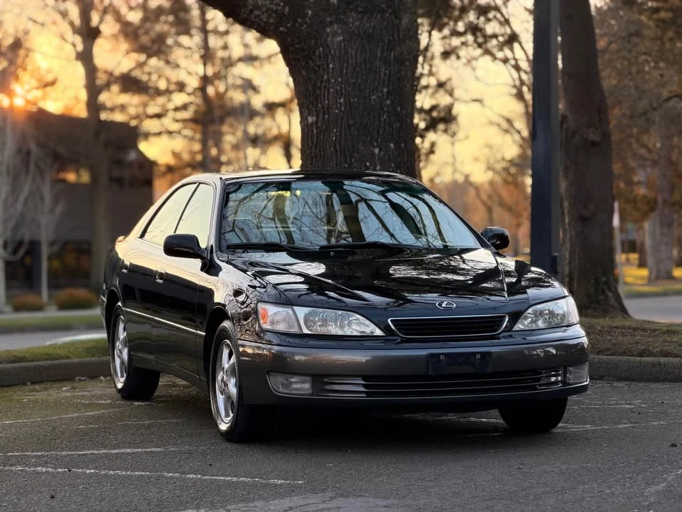 1999 Lexus ES 3rd Gen - Image 3 of 13