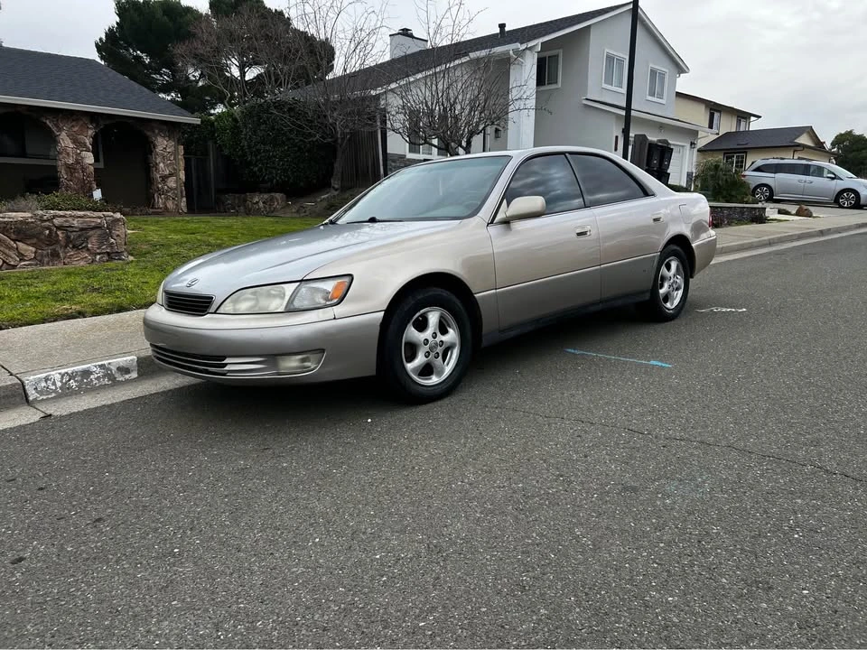 1999 Lexus ES 3rd Gen - Image 6 of 11