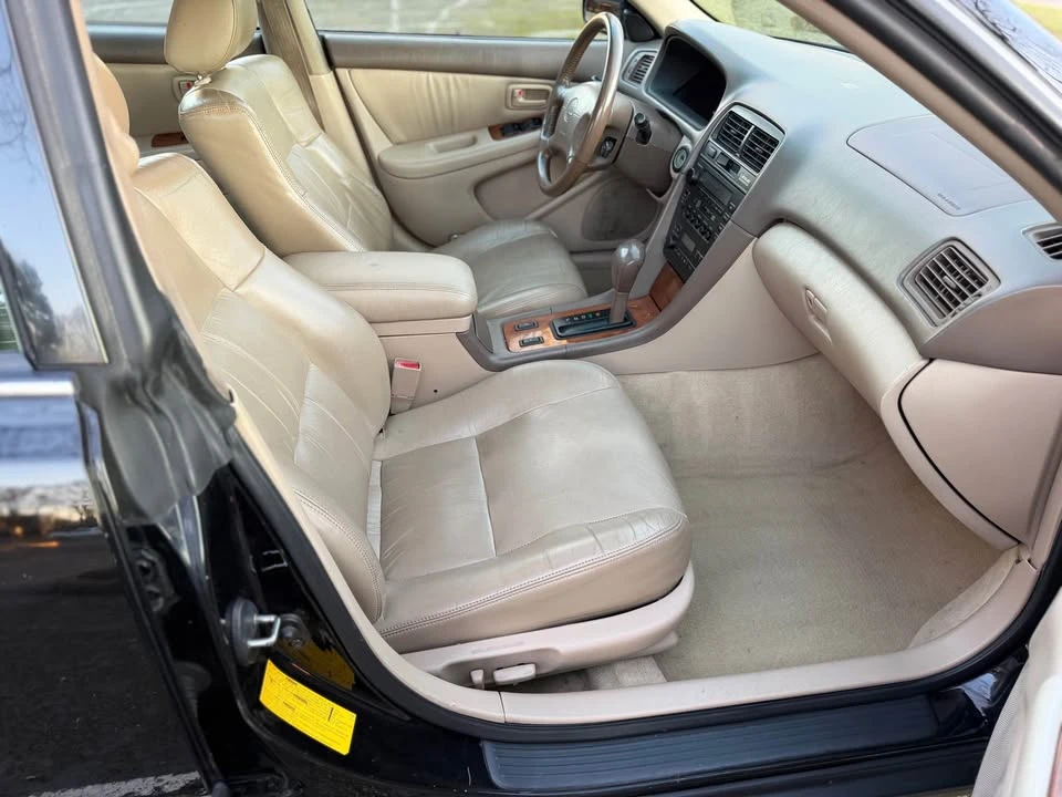 1999 Lexus ES 3rd Gen - Image 10 of 13