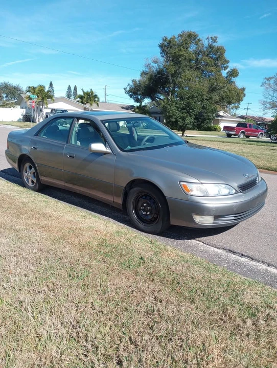 1999 Lexus ES 2nd Gen - Image 4 of 17