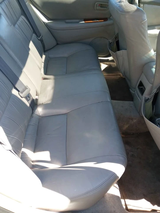 1999 Lexus ES 2nd Gen - Image 13 of 17