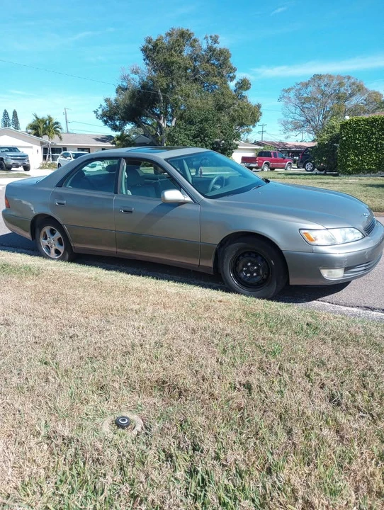 1999 Lexus ES 2nd Gen - Image 16 of 17