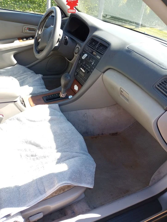 1999 Lexus ES 2nd Gen - Image 11 of 17
