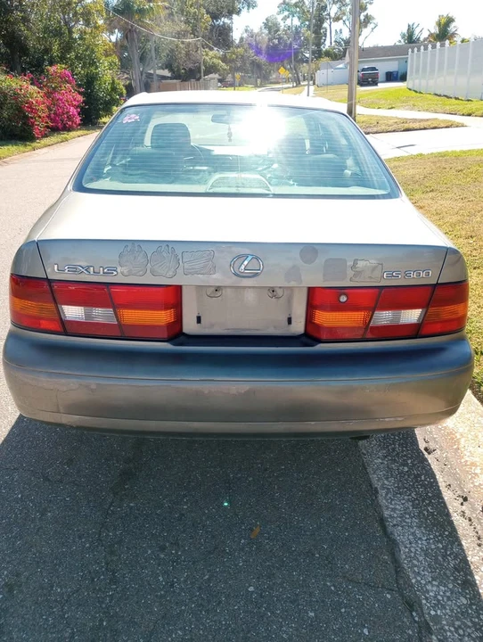 1999 Lexus ES 2nd Gen - Image 8 of 17