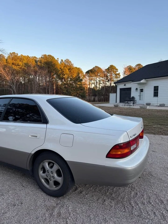 1999 Lexus ES 3rd Gen - Image 6 of 13