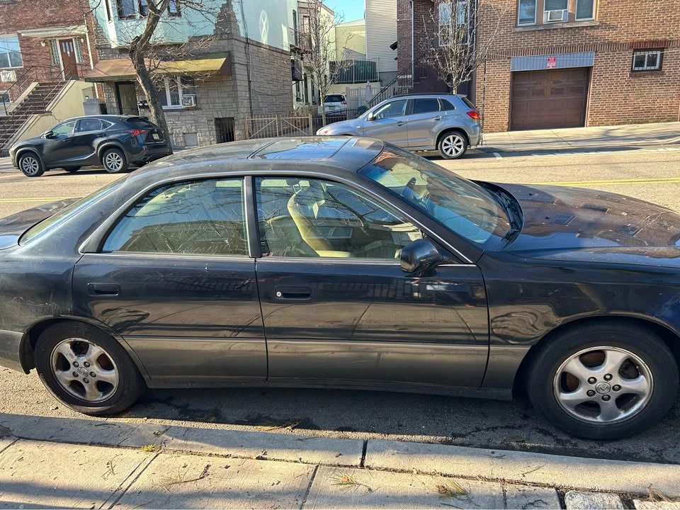 1999 Lexus ES 3rd Gen - Image 5 of 7