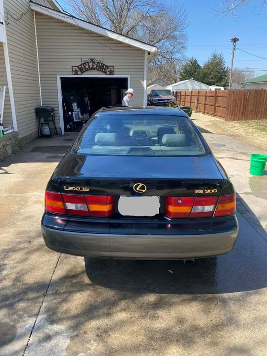 1999 Lexus ES 3rd Gen - Image 2 of 5