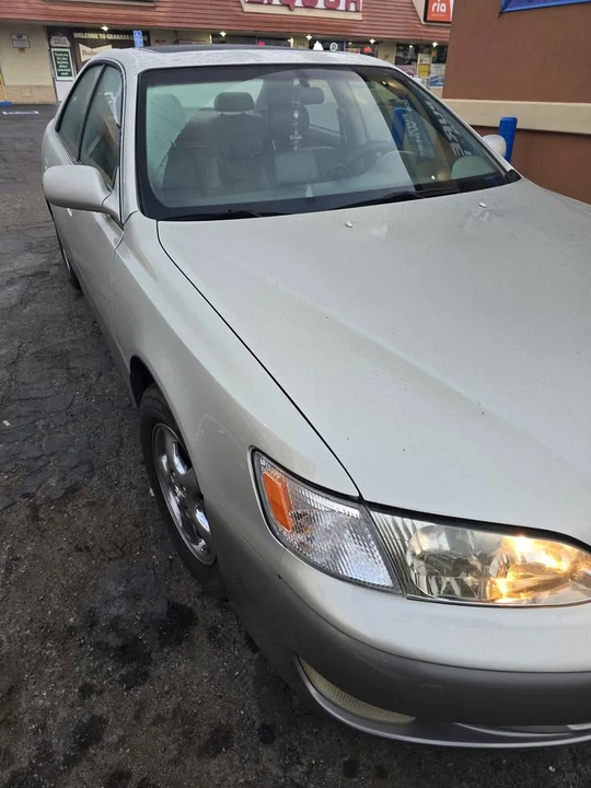 1999 Lexus ES 3rd Gen - Image 2 of 6